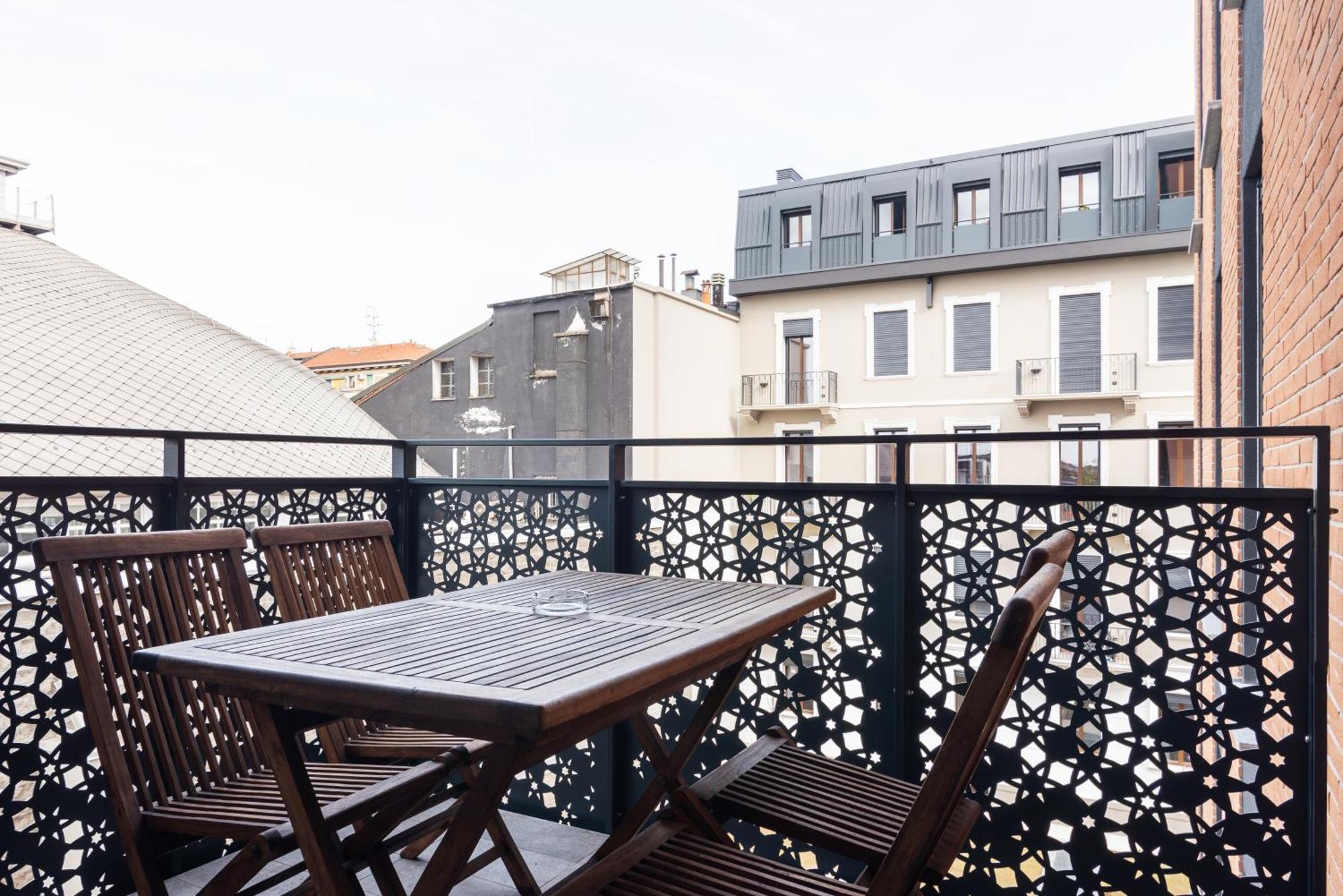 Bilocale Con Balcone Vicino Palazzo Del Ghiaccio Appartement